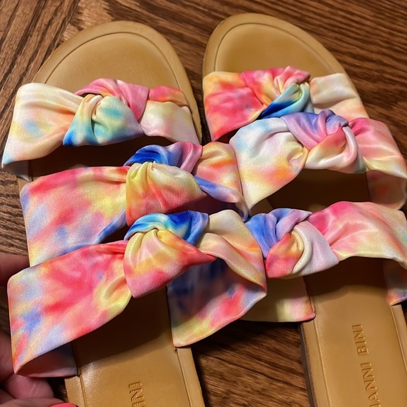 GIANNI BINI  women’s textile slip on flat 3 knot straps rainbow colors size 7.5 - Picture 8 of 8